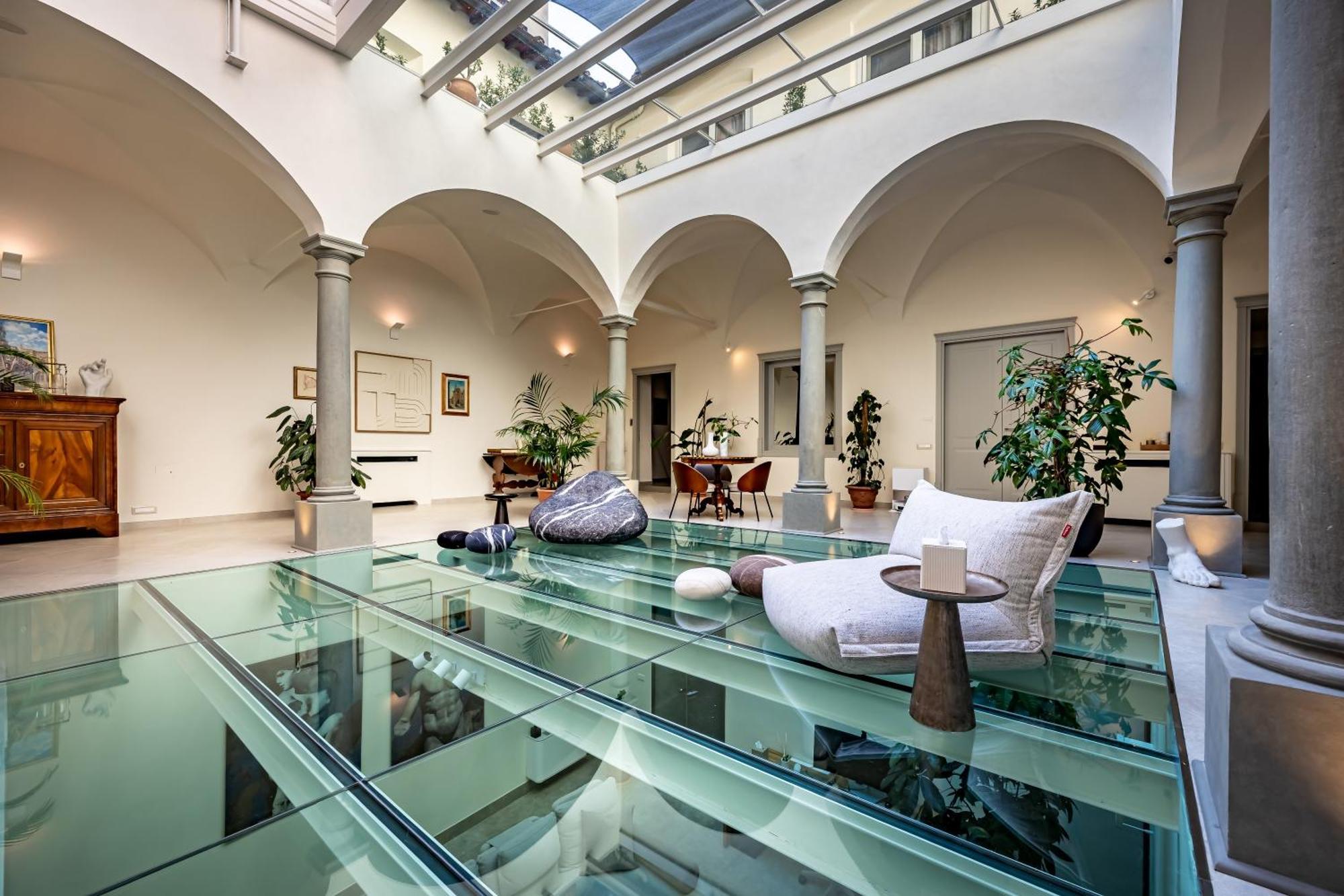 Dimora Collection - Le Corti - Boutique Luxury In A Restored 13th Century Convent, With Sauna And Gym (adults Only) Apartahotel