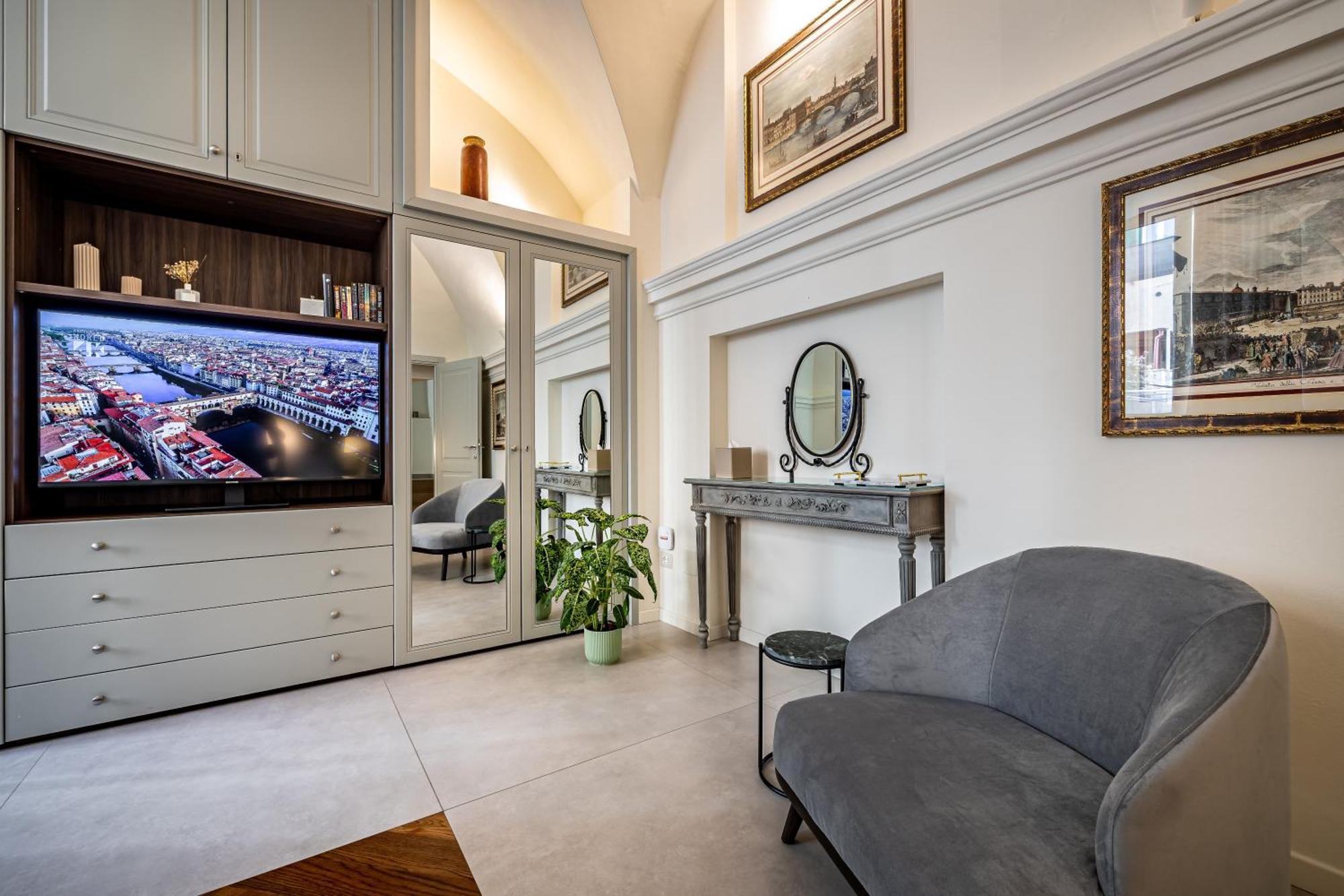Dimora Collection - Le Corti - Boutique Luxury In A Restored 13th Century Convent, With Sauna And Gym (adults Only) * Florencia